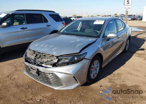 2025 Toyota Camry Le z USA, uszkodzony, nr VIN 4T1DAACK6SU508983